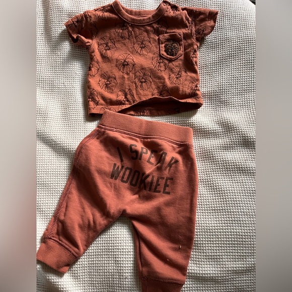 GAP - Wookie outfit - 0-3 months - Picture 2 of 2